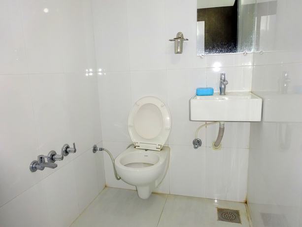Imagen de la habitación del Hotel Yatri, Gandhinagar. Foto 3