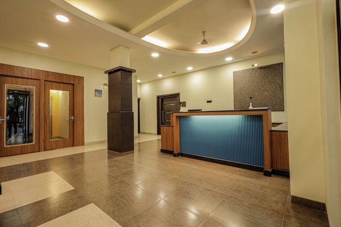 Imagen de los interiores del Hotel Yatri Niwas By Suraj Inn. Foto 12