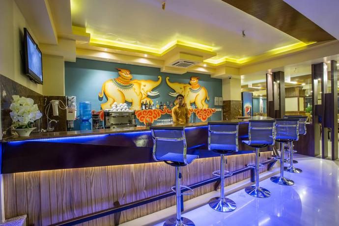 Imagen del bar/restaurante del Hotel Yatri Suites and Spa, Kathmandu. Foto 3