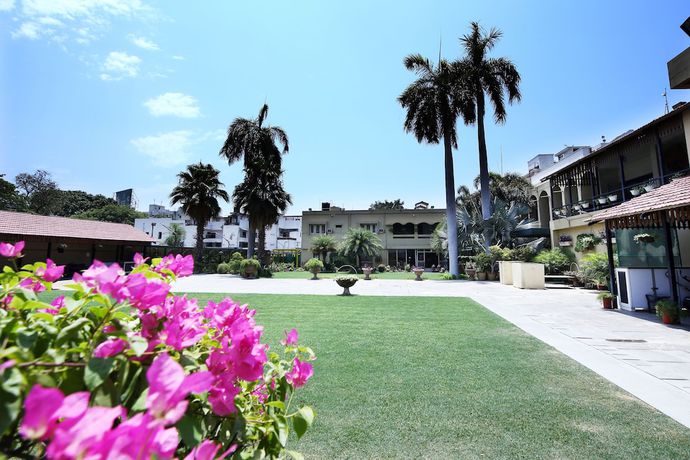 Imagen de los exteriores del Hotel Yatrik, Allahabad. Foto 10