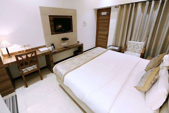 Imagen de la habitación del Hotel Yatrik, Allahabad. Foto 7