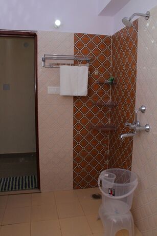 Imagen general del Hotel Yatrik Inn. Foto 9
