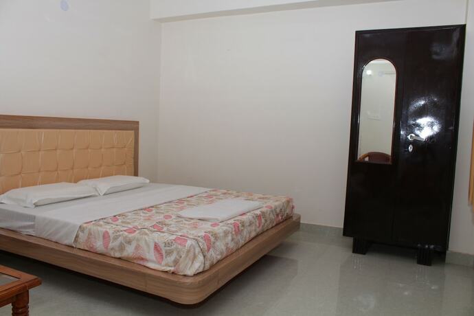 Imagen de la habitación del Hotel Yatrik Inn. Foto 19