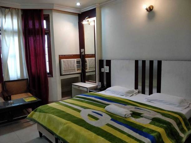 Imagen de la habitación del Hotel Yatrik, Jhansi. Foto 7