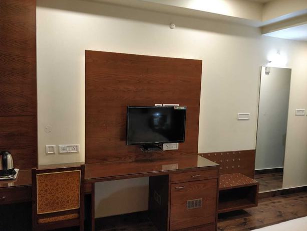 Imagen de la habitación del Hotel Yatrik, Jhansi. Foto 10