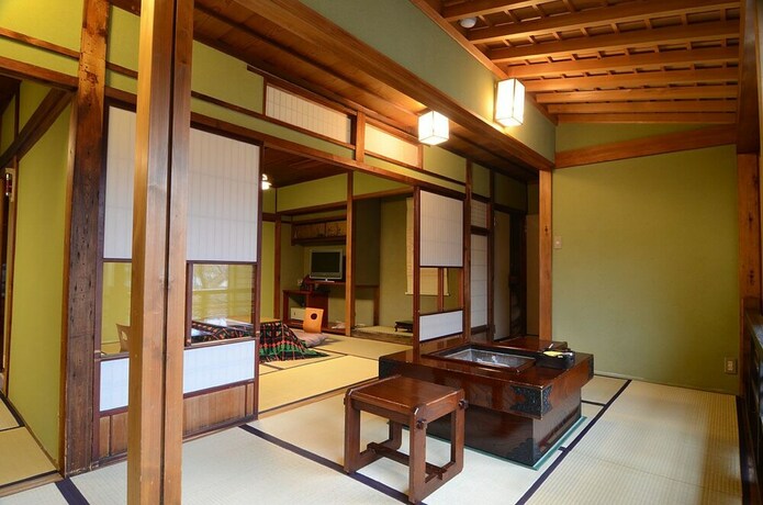 Imagen de la habitación del Hotel Yatsusankan, Hida. Foto 18