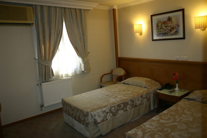Imagen de la habitación del Hotel Yavuz Otel. Foto 6