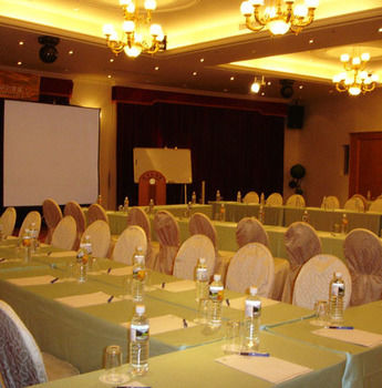 Imagen de los interiores del Hotel Yaward. Foto 7