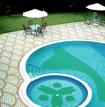 Imagen de los exteriores del Hotel Yaward. Foto 2