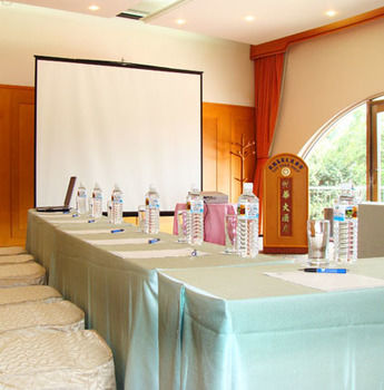 Imagen de los interiores del Hotel Yaward. Foto 15