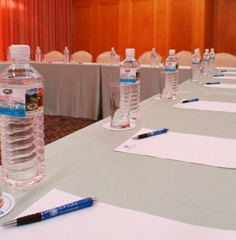 Imagen de los exteriores del Hotel Yaward. Foto 3