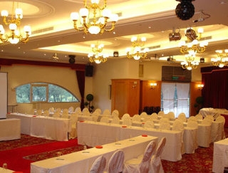 Imagen del bar/restaurante del Hotel Yaward Resort. Foto 11
