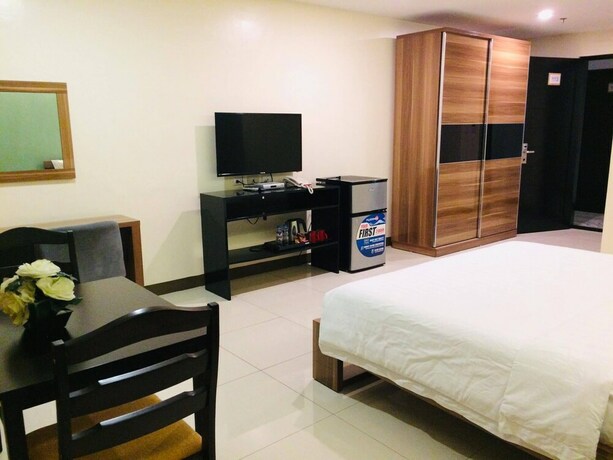 Imagen de la habitación del Hotel Ybc Grand. Foto 18