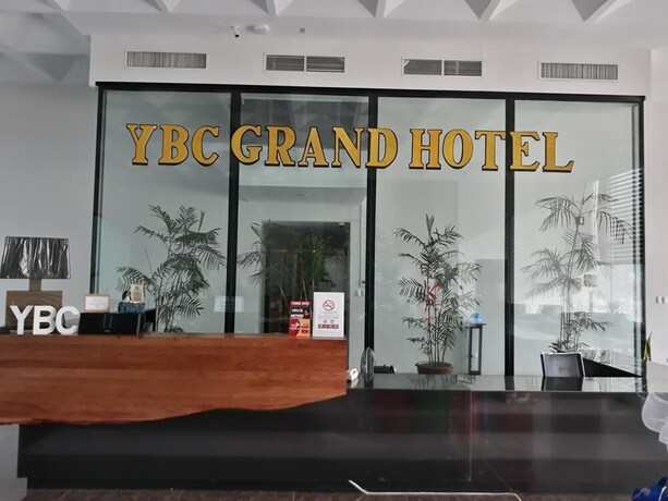 Imagen de los interiores del Hotel Ybc Grand. Foto 33