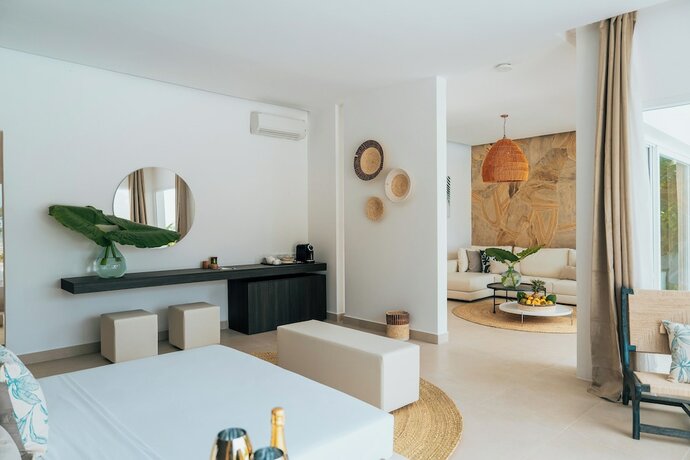 Imagen general del Hotel Ycona Luxury Resort. Foto 7