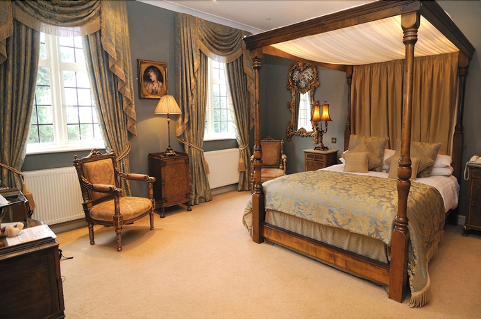 Imagen de la habitación del Hotel Ye Olde Bell and Spa. Foto 6
