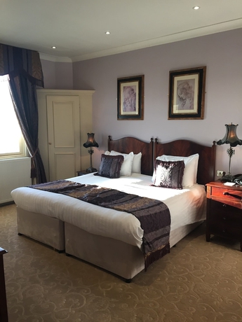 Imagen de la habitación del Hotel Ye Olde Bell and Spa. Foto 16
