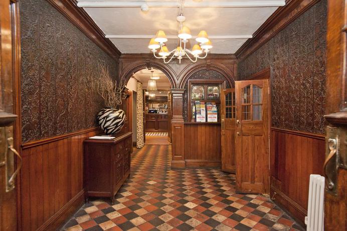 Imagen de los interiores del Hotel Ye Olde Griffin. Foto 11