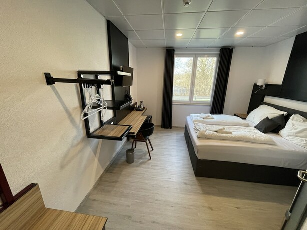 Imagen de la habitación del Hotel Yebs. Foto 13