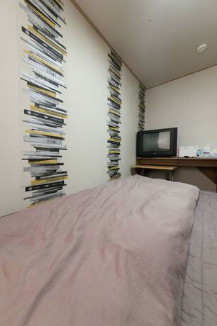 Imagen de la habitación del Hotel Yehadoye Guest House. Foto 19