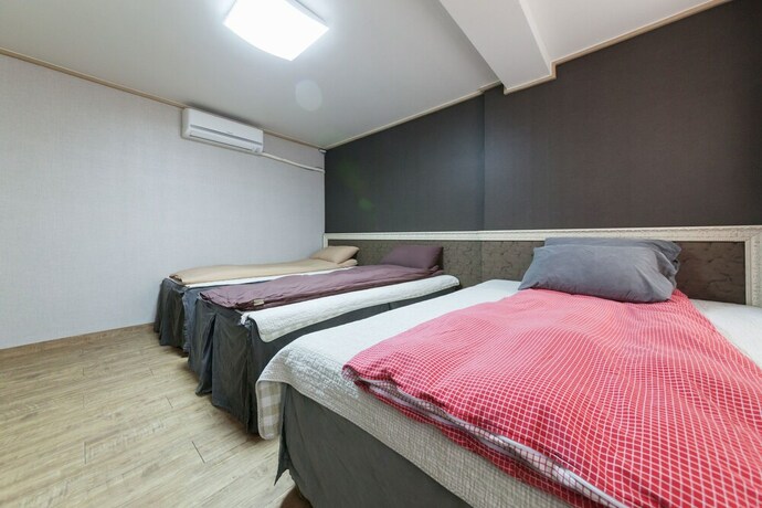 Imagen de la habitación del Hotel Yehadoye Guest House. Foto 22