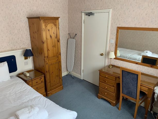 Imagen de la habitación del Hotel Yelf\'s. Foto 6