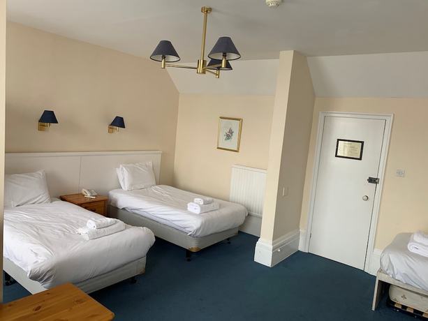 Imagen de la habitación del Hotel Yelf\'s. Foto 8