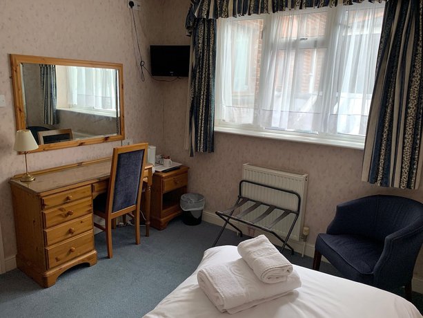 Imagen de la habitación del Hotel Yelf\'s. Foto 11