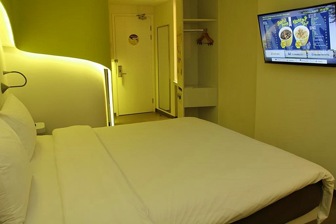 Imagen de la habitación del Hotel Yello Manggarai. Foto 6