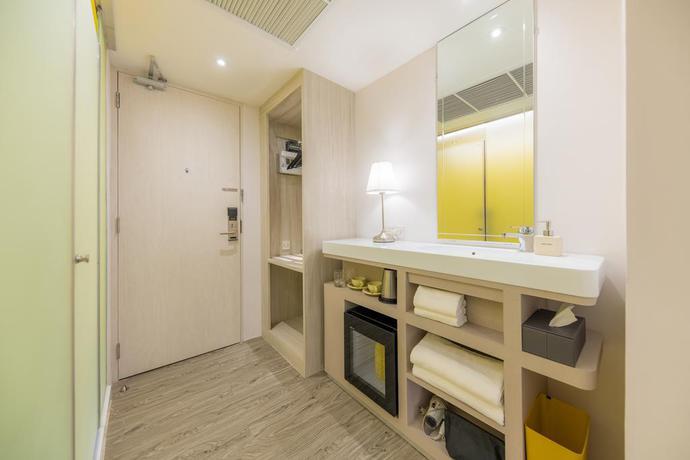 Imagen de la habitación del Hotel Yello Rooms Victory Monument. Foto 8