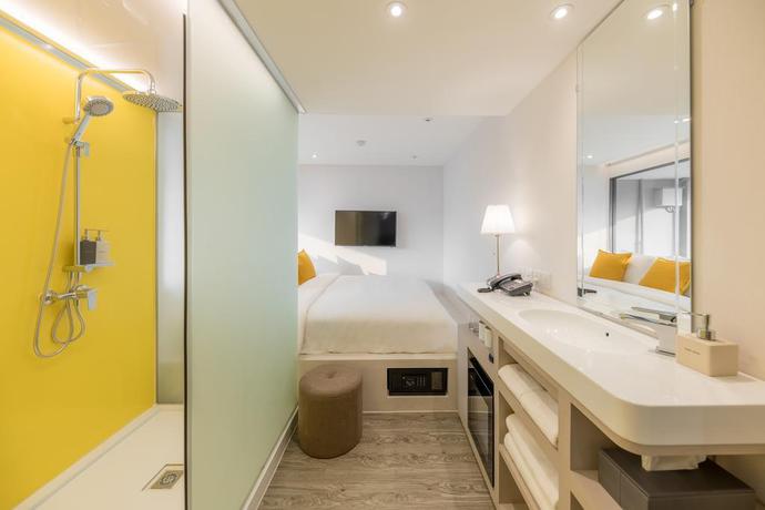 Imagen de la habitación del Hotel Yello Rooms Victory Monument. Foto 17