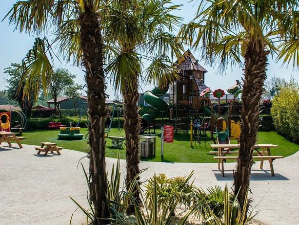 Imagen de la habitación del Hotel Yelloh Village Les Iles. Foto 17