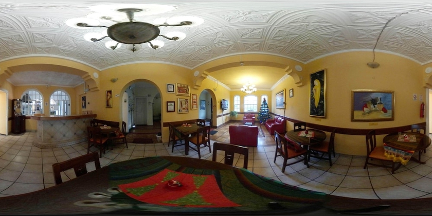 Imagen del bar/restaurante del Hotel Yellow House, Quito. Foto 2