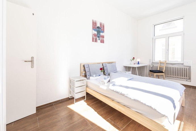 Imagen de la habitación del Hotel Yellow Inn. Foto 7