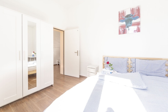 Imagen de la habitación del Hotel Yellow Inn. Foto 8