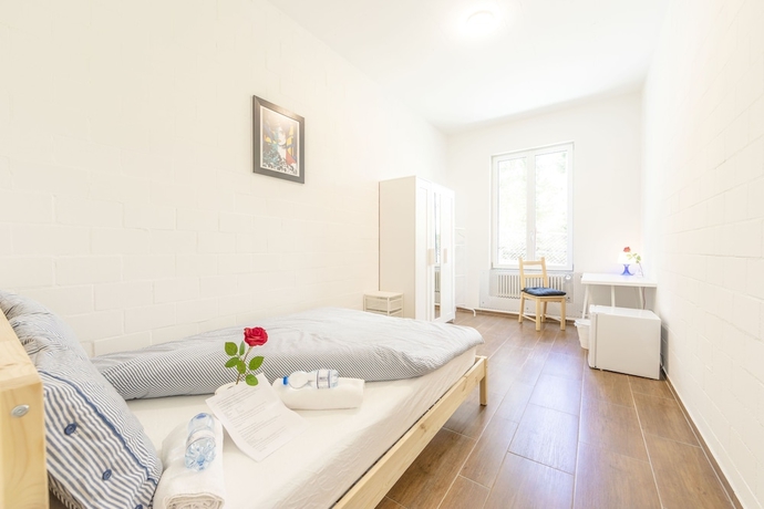 Imagen de la habitación del Hotel Yellow Inn. Foto 10