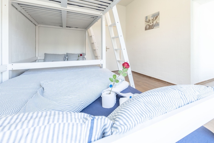 Imagen de la habitación del Hotel Yellow Inn. Foto 12