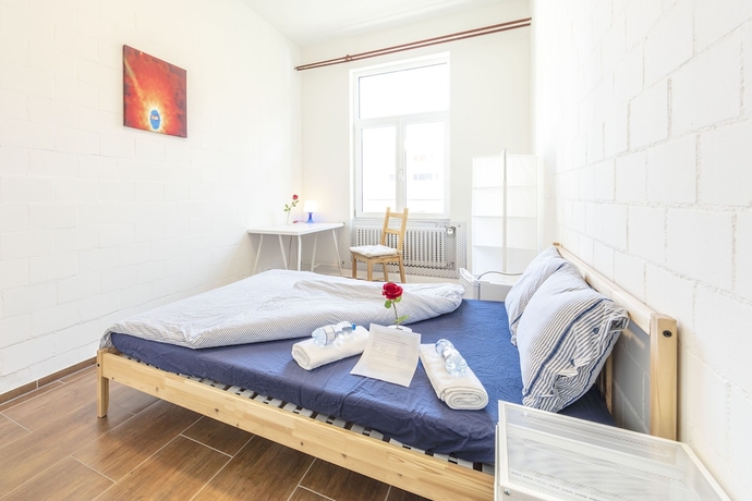 Imagen de la habitación del Hotel Yellow Inn. Foto 19