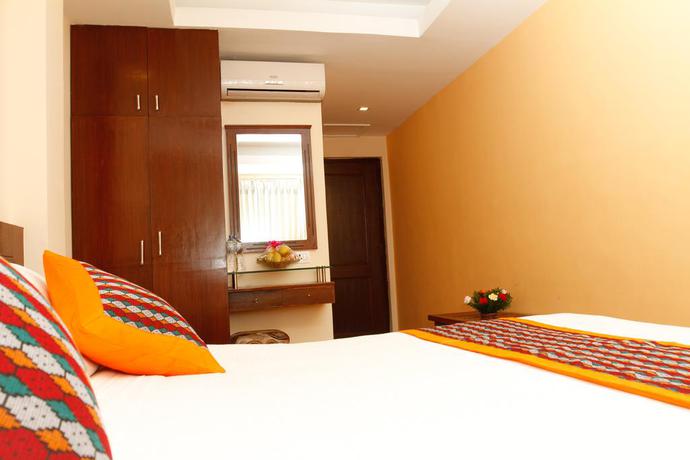 Imagen de la habitación del Hotel Yellow Pagoda. Foto 8