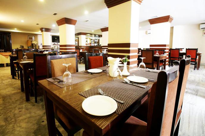 Imagen del bar/restaurante del Hotel Yellow Pagoda. Foto 2