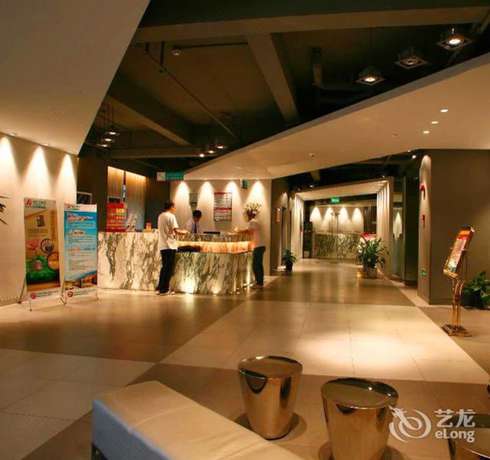 Imagen de los interiores del Hotel Yellow River Pearl Hotel. Foto 12
