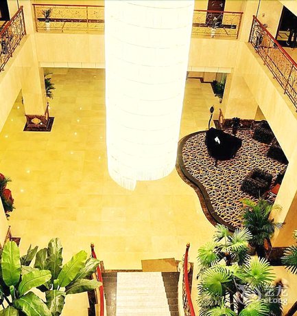 Imagen de los interiores del Hotel Yellow River Pearl Hotel. Foto 16