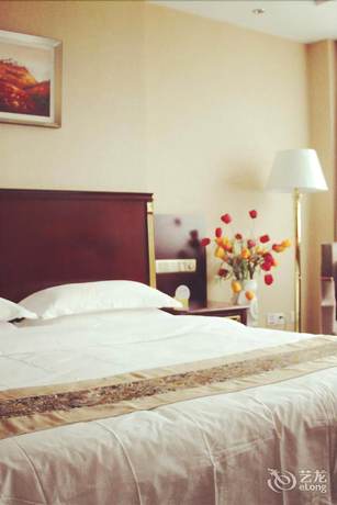 Imagen de la habitación del Hotel Yellow River Pearl Hotel. Foto 9