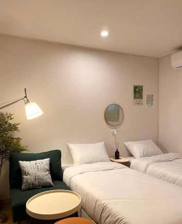 Imagen de la habitación del Hotel Yellow stay. Foto 5