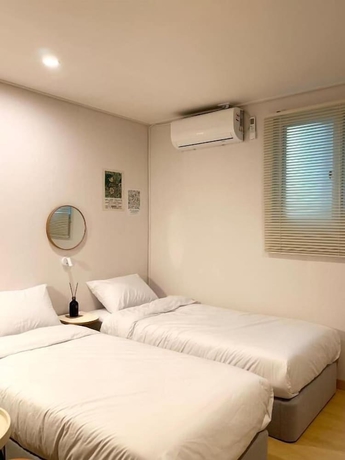 Imagen de la habitación del Hotel Yellow stay. Foto 6