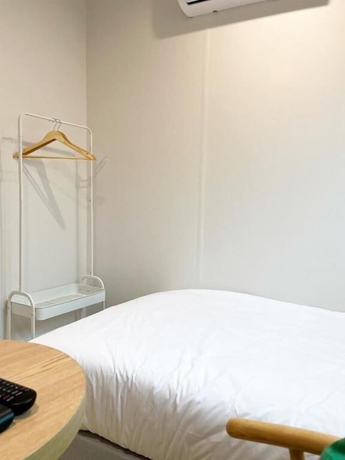 Imagen de la habitación del Hotel Yellow stay. Foto 14
