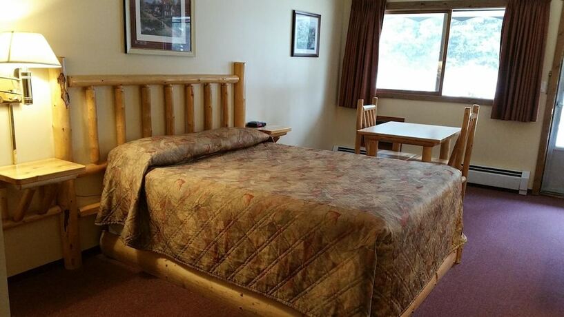 Imagen general del Hotel Yellowhead Motel. Foto 10