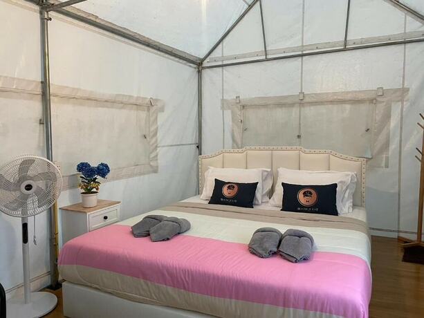 Imagen de la habitación del Hotel Yellowstone Camps O2 Zone Khao Kho. Foto 15