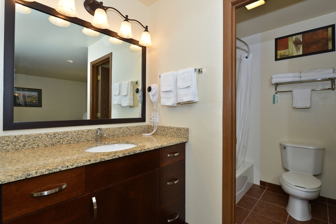 Imagen de la habitación del Hotel Yellowstone Westgate. Foto 7