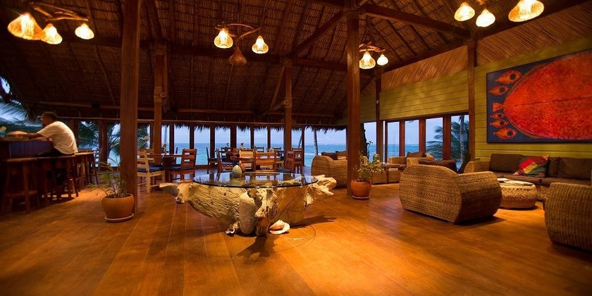 Imagen del bar/restaurante del Hotel Yemaya Reefs. Foto 8